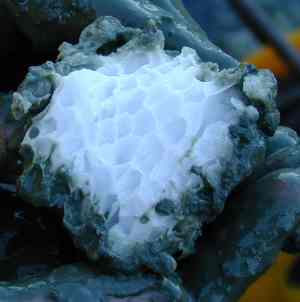 Brennendes Eis (Methanhydrat)
